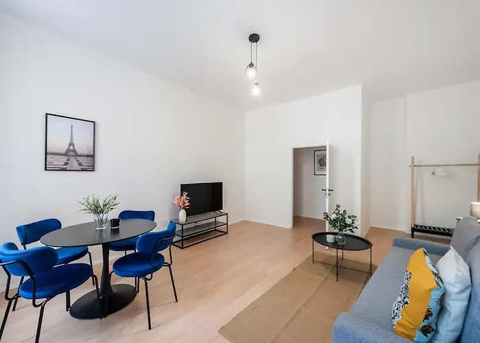 Apartmán Urban 2br Haven With Sofa Bed In Praha